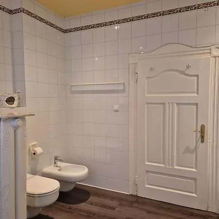 Apartment Diana In Historischer An Der Emser Therme